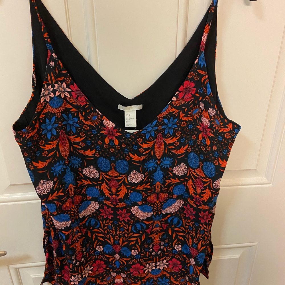*NEW H&M Tank Shirt